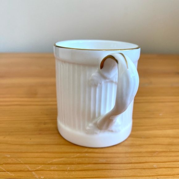 Vintage 80s The Danbury Mint Staffordshire Tea Rose Espresso Demitasse Cup Mug - Picture 2 of 7